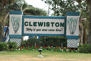 Clewiston town sign